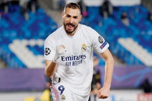 CL: Karim Benzema double powers Real Madrid into Last 16