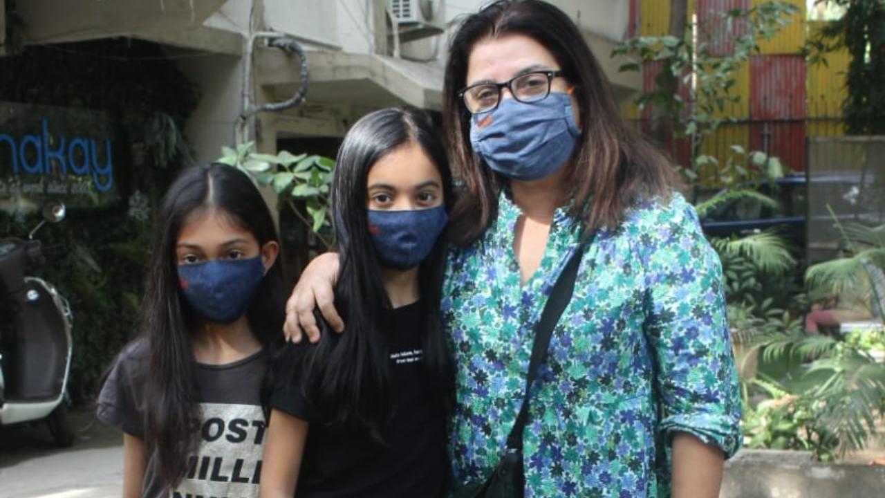 Farah Khan was snapped with her daughters Diva and Anya in Juhu. The filmmaker-choreographer and her husband became proud parents to their triplets in 2008 via IVF.