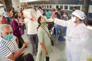 Mumbai: 88 of 2.1 lakh screened passengers tested COVID-19 positive