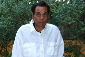 Dharmendra remembers 'Great Showman' Raj Kapoor