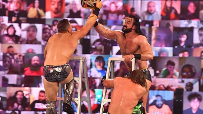 Mcintyre vs Styles vs Miz