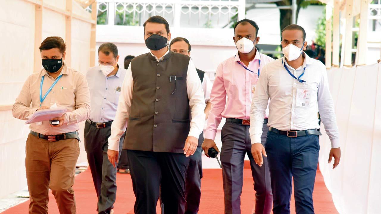 Devendra Fadnavis alleges Rs 2,000-crore COVID pandemic sop for developers