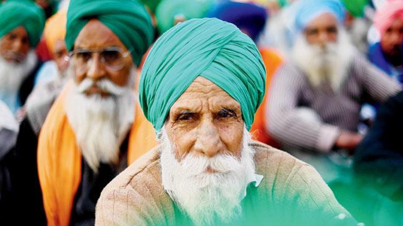Farmers sticking to core demands ahead of talks with Centre