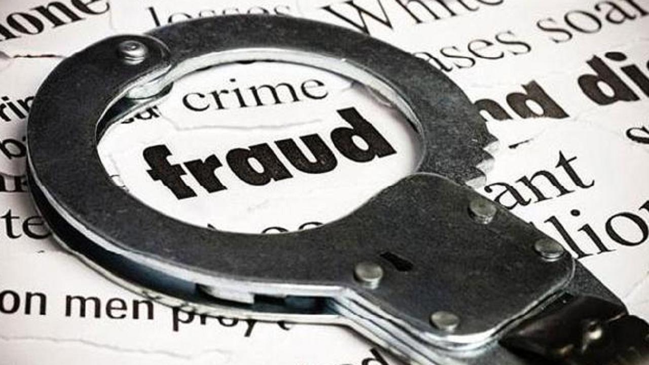 Gujarat: Man duped of Rs 4.75 lakh by friend who promised cheap gold but gave bag full of papers