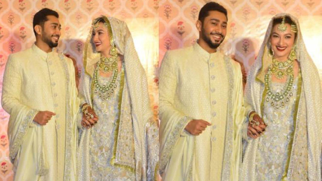 Watch Video: Family sings 'Tu Jo Mila' to welcome newlyweds Gauahar Khan and Zaid Darbar