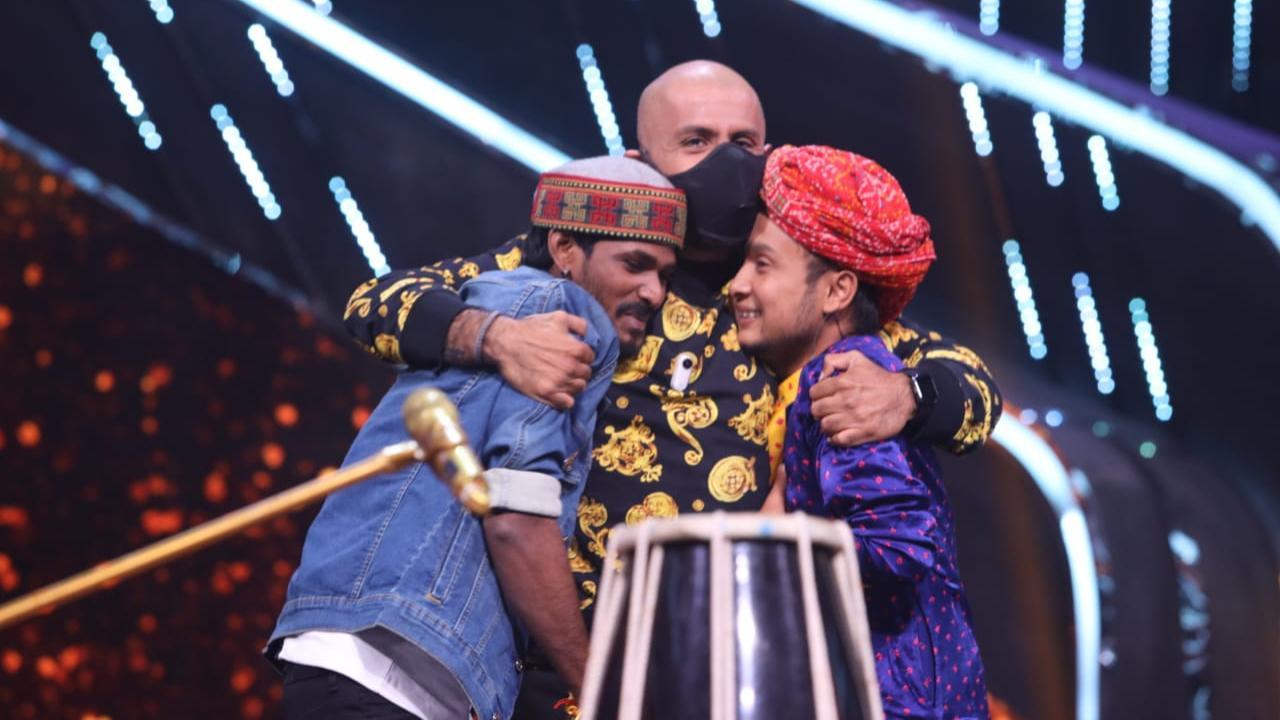 Here's why Neha Kakkar and Vishal Dadlani got teary-eyed on the sets of Indian Idol 12