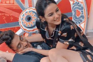 Bigg Boss 14: Jasmin Bhasin confesses her relationship with Aly Goni