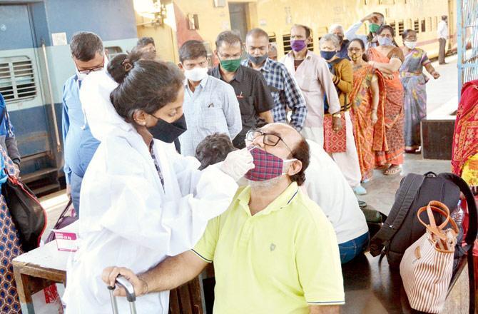 Maharashtra govt extends COVID-19 lockdown restrictions till January 31