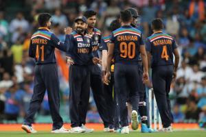 Dhawan, Kohli, Pandya help India complete big chase, win series