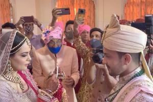 Amitabh Bachchan features in Aditya Narayan's wedding video; here's how