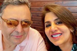 Neetu Kapoor remembers Rishi Kapoor as 'Mera Naam Joker' clocks 50 yrs