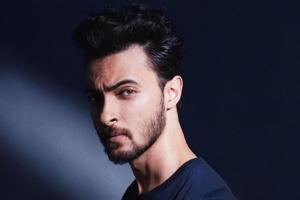 Here's how Aayush Sharma started his morning for an early call time!