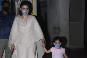 Soha, Inaaya turn into 'batgirls' as they share 'a top secret'