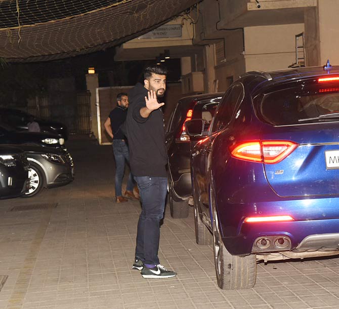 Arjun Kapoor was also spotted attended Amrita Arora's birthday party hosted in the city. He sported a black sweatshirt, paired with basic denim during the outing.