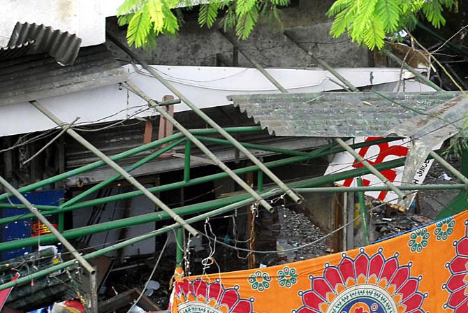 According to the Maharashtra Police's ATS officials, the blast was carried out by suspected LeT militants involved in the 2006 Aurangabad arms haul case and Indian Mujahideen operatives.