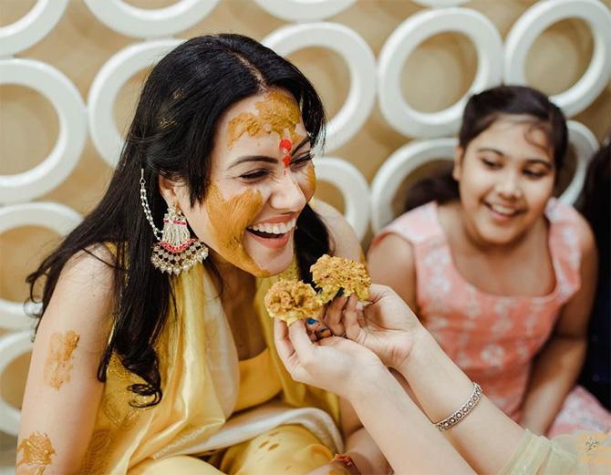 Kamya Panjabi was earlier married to light designer Bunty Negi with whom she has a daughter. The 40-year-old actress said that getting married once again was a big deal for her. 