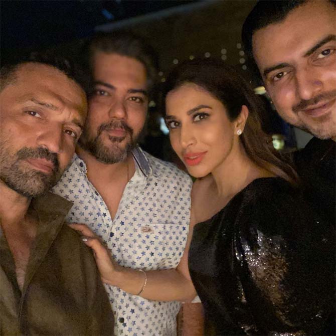 Sophie Choudry's birth name is Sophia Choudry. She was born in Manchester, England. It is said that Sophie's father was a fan of Italian actress Sophia Loren, and hence named his daughter Sophia.
In picture: Atul Kasbekar, Sahil Sangha and a friend clicked with the birthday girl!