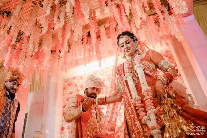 Tying the knot again was a huge deal for Kamya and hence, she took her time to think about her second marriage. Following a failed marriage and a few heartbreaks, Kamya had almost turned averse to the idea of tying the knot and falling in love.
