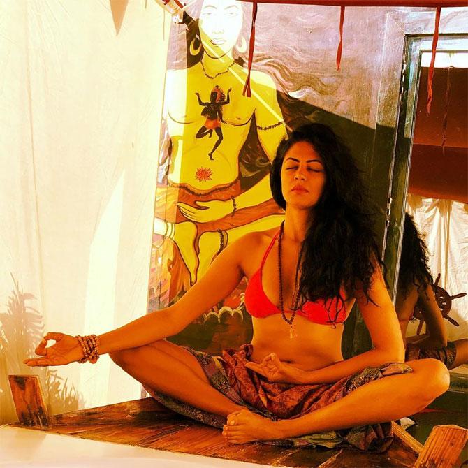 Kavita has picked up bits and pieces of the science from various places across the country. She has done a course in Isha Kriya and learnt yoga at the Ananda in the Himalayas.
In picture: 