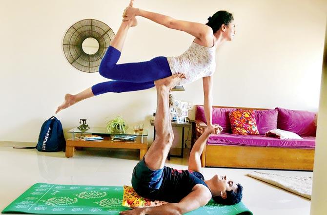 Women on social media message Kavita Kaushik every single day with mental and physical health dilemmas and the actress helps them out in her own way!