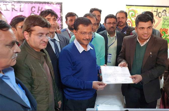 Arvind Kejriwal, who is popularly known as muffler man, is one of the most popular figures of contemporary Indian politics. The Aam Aadmi Party returned to power by winning 62 of the 70 assembly seats in 2020 Delhi elections held on February 8.