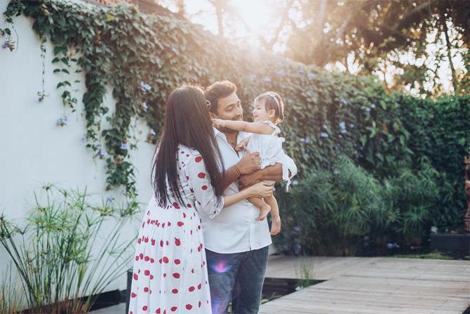Nishka Lulla, daughter of ace designer Neeta Lulla shared a heartwarming family picture where she was seen celebrating Valentine's day with her husband Dhruv and daughter Miraya. In the candid picture, Nishka can be seen playing with her daughter as she captioned the picture: Forever with a red heart emoticon!






