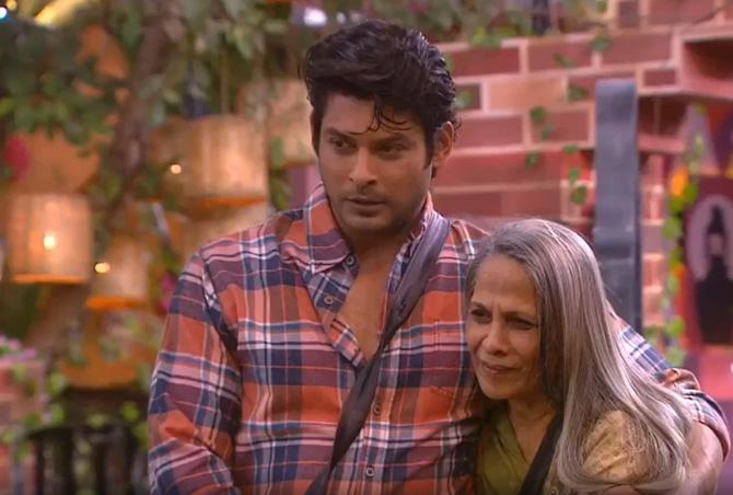 The world got to see the aggressive Sidharth Shukla's soft side when his mother came to visit him in the Bigg Boss house. The actor cried and hugged his mom like a little kid, and wooed the audience yet again with his genuineness.