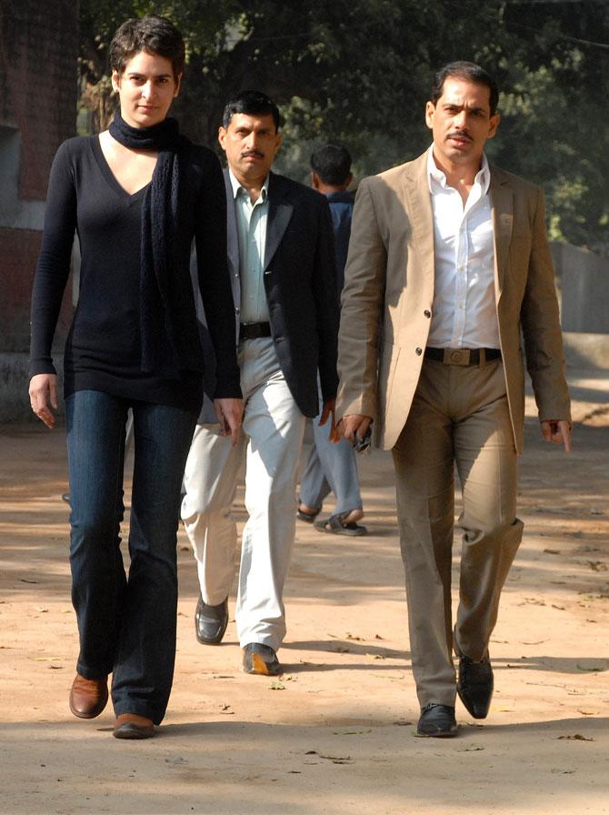 670px x 896px - Have you seen these candid photos of Priyanka Gandhi and Robert Vadra?