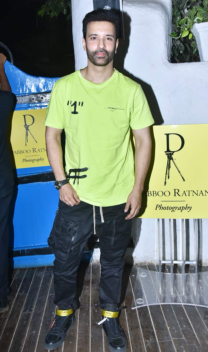 Aamir Ali also attended the calendar launch event at his casual best.