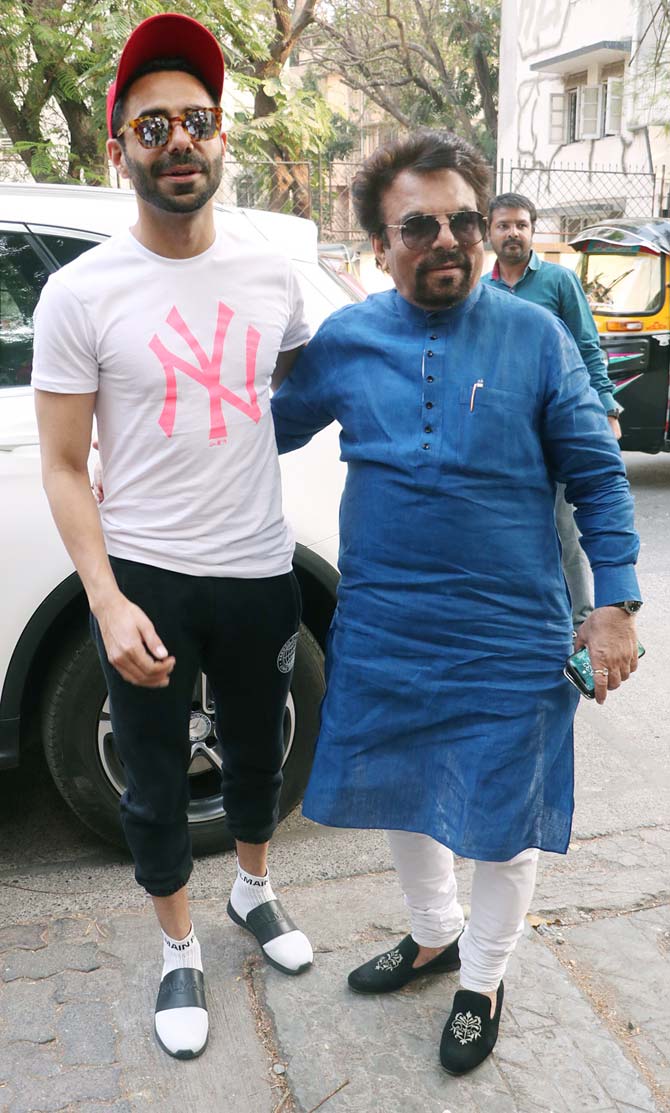 Aparhskati Khurana was also snapped with father P. Khurrana in Juhu, Mumbai.