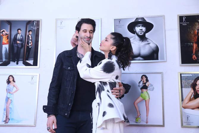 Sunny Leone attended the launch event with husband Daniel Weber, and the duo was all sorts of adorable when snapped by the shutterbugs.