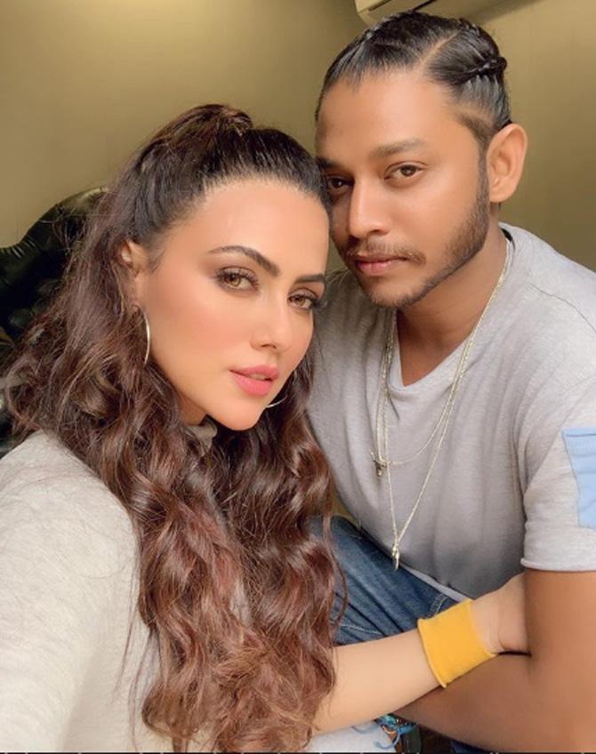 Sana Khaan and Melvin Louis: The couple had been in a relationship for almost a year, before calling it quits. The two, who were open about their relationship, often shared loved-up pictures on their respective social media handles. However, Sana claimed that Melvin cheated on her and that led her to call it off. She apparently also informed her friends that Melvin was abusive towards her.