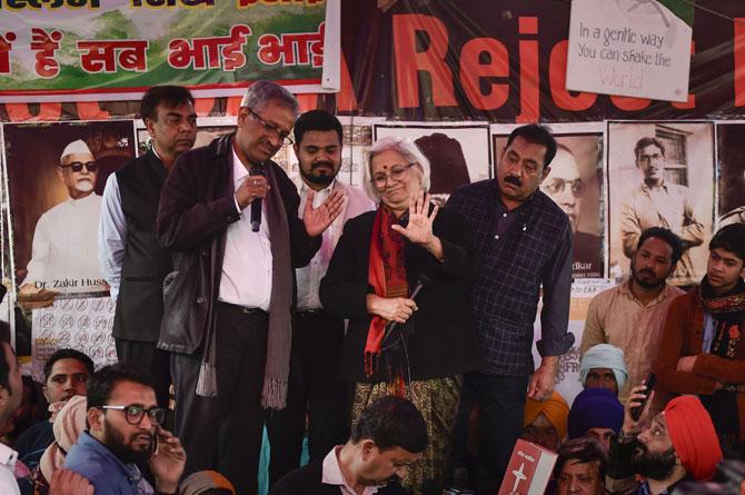 Senior advocates Sanjay Hegde and Sadhana Ramachandran, mediators appointed by the Supreme Court to engage with the anti-CAA protestors for shifting the venue from Shaheen Bagh, on February 19 reached the spot and interacted with them. While interacting with the anti-CAA protestors at Shaheen Bagh, Ramachandran said that their right to protest should not affect the right of others to use public road and services. (Picture/ PTI)