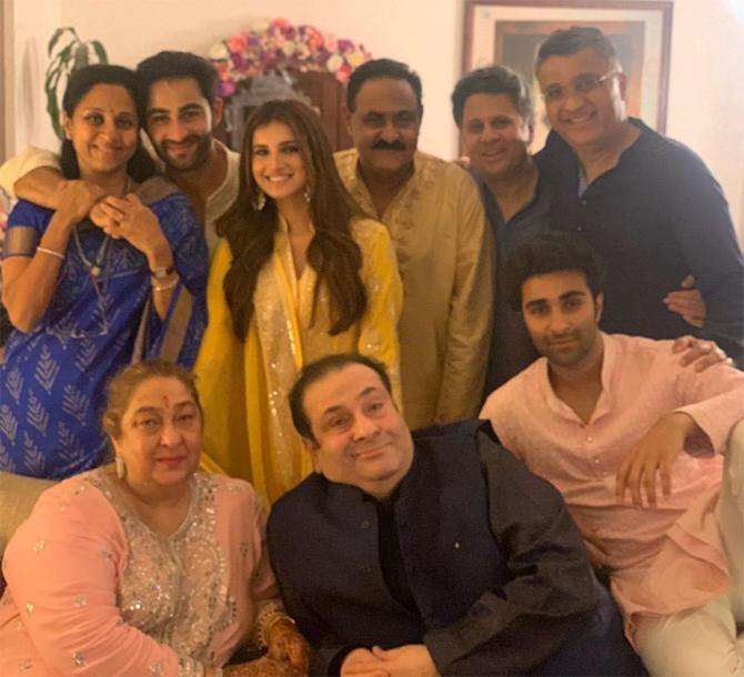 Supriya Sule, who has been best of friends with Tina Ambani and Rima Jain was seen boding with the Kapoors and Jains. Supriya shared this beautful picture where she can be seen posing with Armaan Jain, Rima Jain, Manoj Jain, Rajiv Kapoor, Adar Jain, Tara Sutaria and her husband Sadanand Sule. She captioned the picture: Happy Moments!