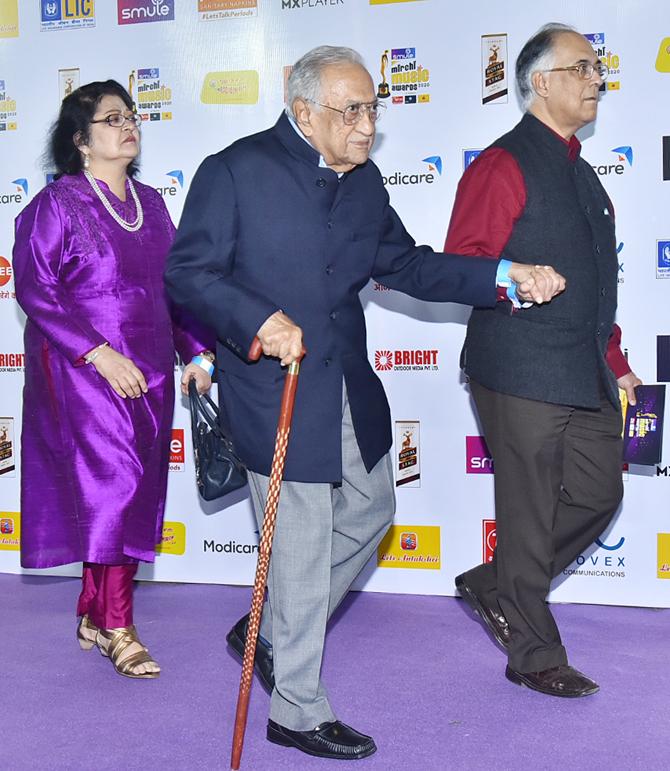 Ameen Sayani also attended the award function hosted in Mumbai.