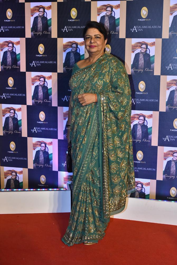 Priyanka Chopra Jonas' mother Madhu Chopra also attended Sanjay Khan's book launch event in Bandra.