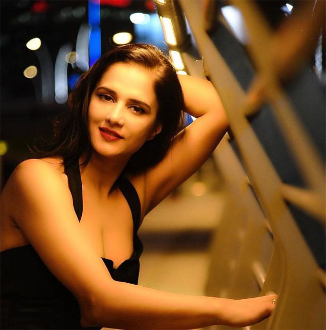 Shipra Khanna has also been named as one of India's most glamorous chefs. She says that it gives her an even bigger incentive to stay in shape along with her eating routine while travelling.