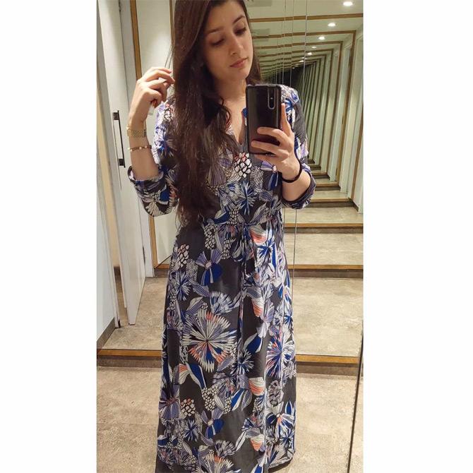Natasha was born to Raju and Dimple Gandhi on May 26, 1994. The 25-year-old entrepreneur from Mumbai did her schooling from St. Mary's Convent High School, Mulund. Post which, she earned her Bachelor of Commerce (B.Com) degree from Mulund College of Commerce.





