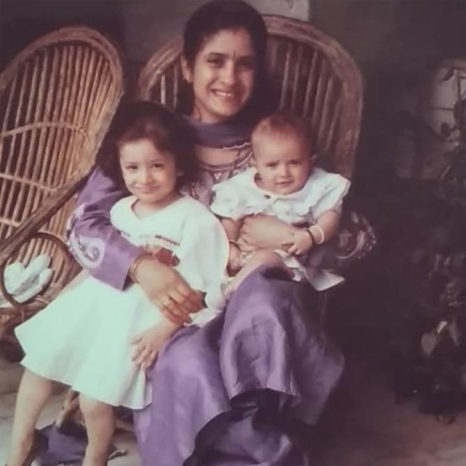 The House of Millets has been operational since January 2019. Post which, Natasha marked her debut on Masterchef India Season 6 as a home-chef and entrepreneur. Since then, there has been no turning back for her.
In photo: A young and adorable Natasha Gandhi with her sister and mom during her childhood days.



