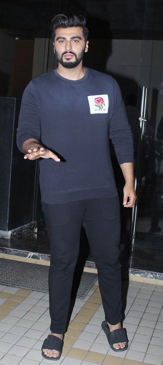 Arjun Kapoor was clicked wearing an all-black casual outfit as he attended the bash. On the work front, Arjun will be next seen in Sandeep Aur Pinky Faraar and Chale Chalo.