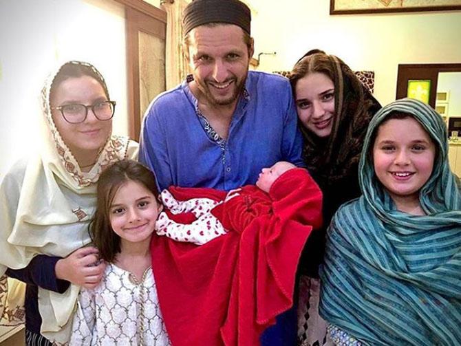 Shahid Afridi got married to his maternal cousin Nadia Afridi on October 21, 2000. Afridi and his wife has four daughters - Aqsa, Ansha, Ajwa, Asmara and Arwa.
In picture: Shahid Afridi with his daughters