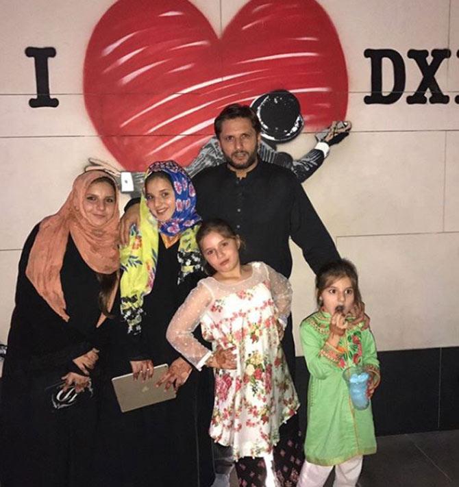 Shahid Afridi played his last ODI in March 2015 vs Australia.
In picture: Shahid Afridi with his daughters