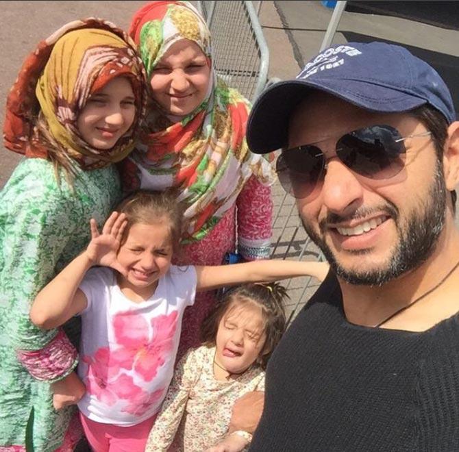 Shahid Afridi's best score in T20Is is 54 and best bowling is 4/11.
In picture: Shahid Afridi with his daughters