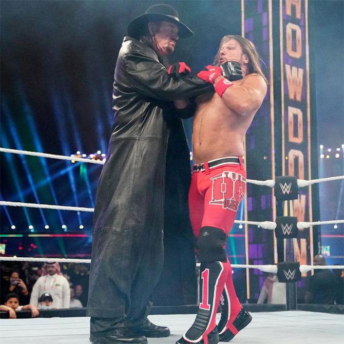 The Undertaker immediately went to work on AJ Styles and in no time hit him with a Chokeslam to pin him and win the Tuwaiq trophy. This battle is far from over.