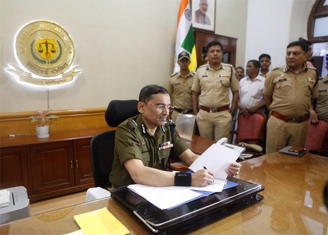 Parambir Singh was appointed as the new commissioner of Mumbai Police after former Mumbai Police Commissioner Sanjay Barve retired from the post of city's chief cop on Saturday, Feb 29, 2020. A 1988 batch officer, Parambir Singh in his 32 years of service has been SP of Chandrapur and Bhandara, DCP west zone Mumbai, Additional CP ATS, Thane police commissioner, ADG (Law & order) and DG Anti-Corruption Bureau, Maharashtra.