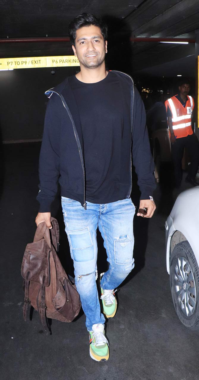 The Udham Singh actor Vicky Kaushal was all smiles when snapped by the paparazzi at the Mumbai airport. The actor was last seen in Bhoot: Part One - The Haunted Ship.