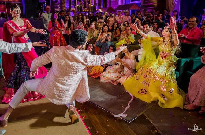 Bridal makeup artist Shradha Luthra shared a video where the Kapoor and Jain family, including Armaan and Anissa, could be seen dancing to the beats of the Dholak, letter their hair down, and enjoying to the fullest in a very special occasion.