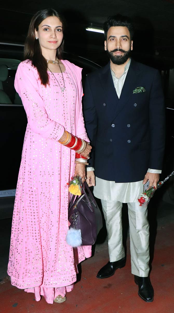 Simran Kaur Mundi with husband Gurrick Maan, Pashmina Roshan at Airport