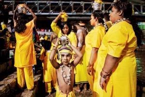 Malaysian Hindus defy virus scare to celebrate Thaipusam festival