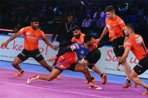Arrival of 'unofficial' Indian team in Pakistan for World Kabaddi C'ships kicks up controversy